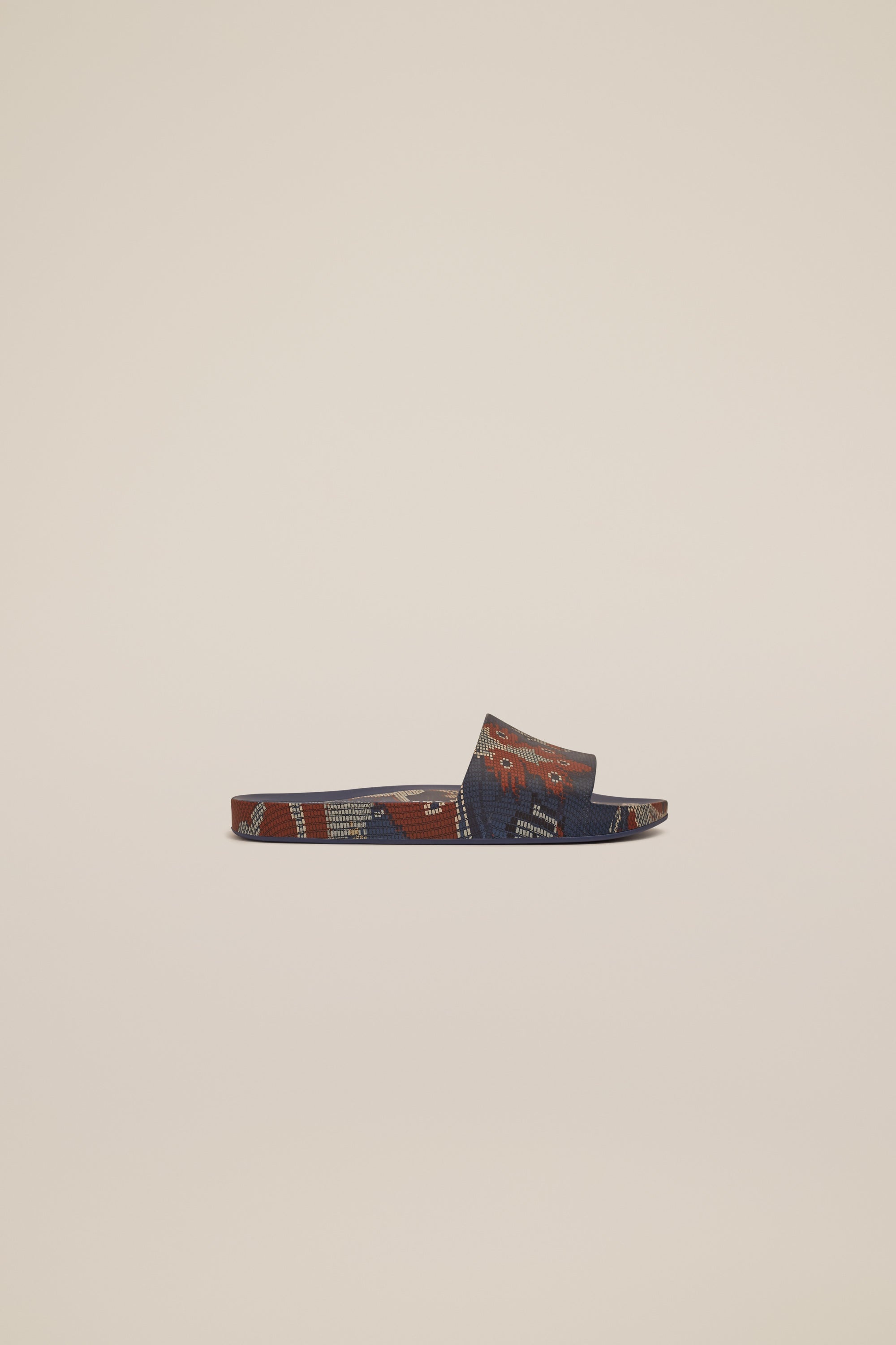 Melissa Carpet Slide - 1