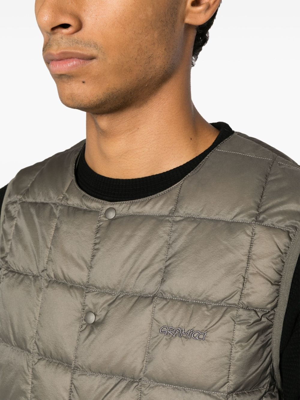 logo-embroidered padded gilet - 5