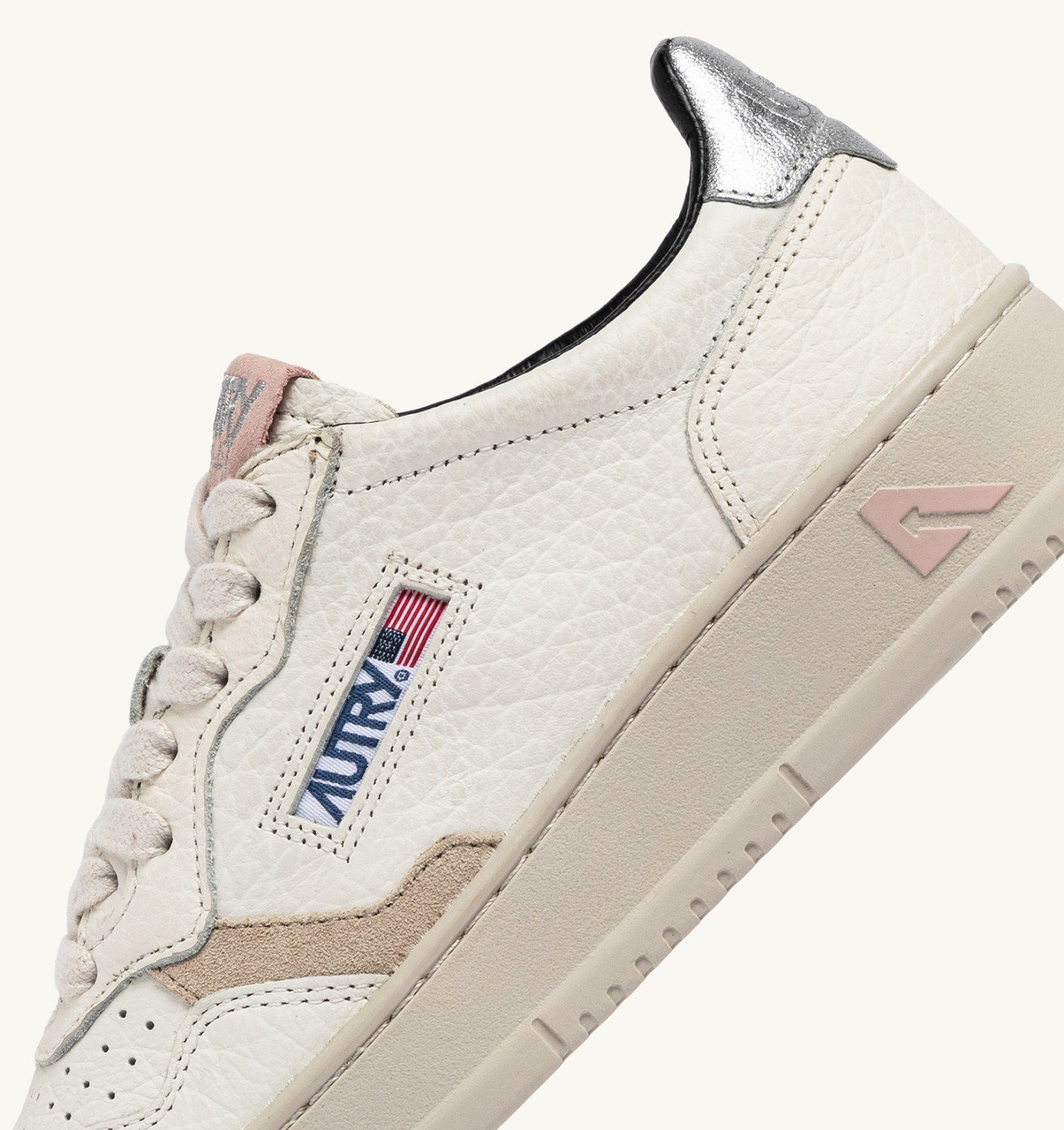 MEDALIST LOW SNEAKERS IN WHITE TEXTURED LEATHER WITH SILVER AND PINK DETAILS - 6
