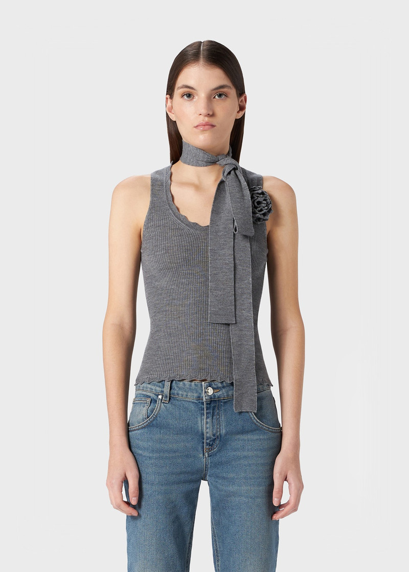 WOOL TOP WITH ROSE DECORATION AND SCARF 3
