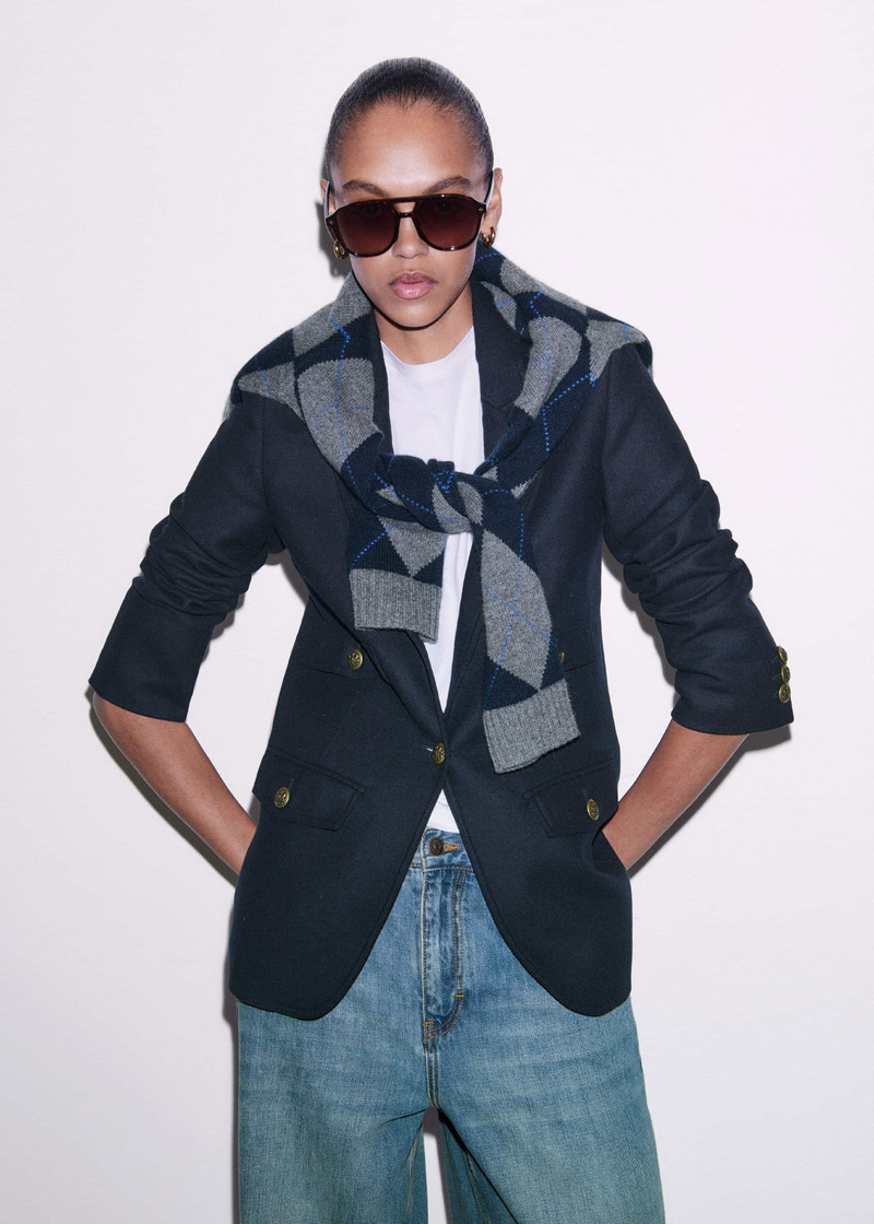 Sharp Shoulder Blazer 5
