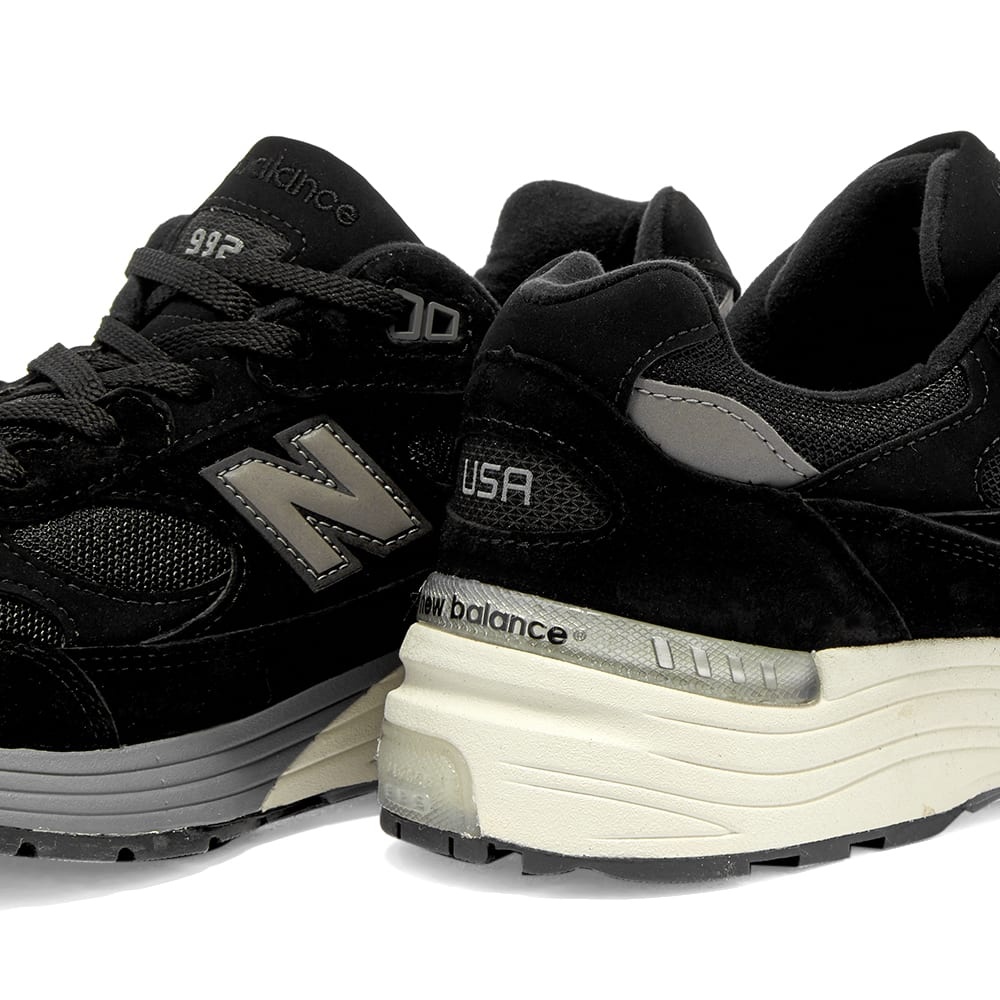 New Balance M992BL - Made in the USA - 4