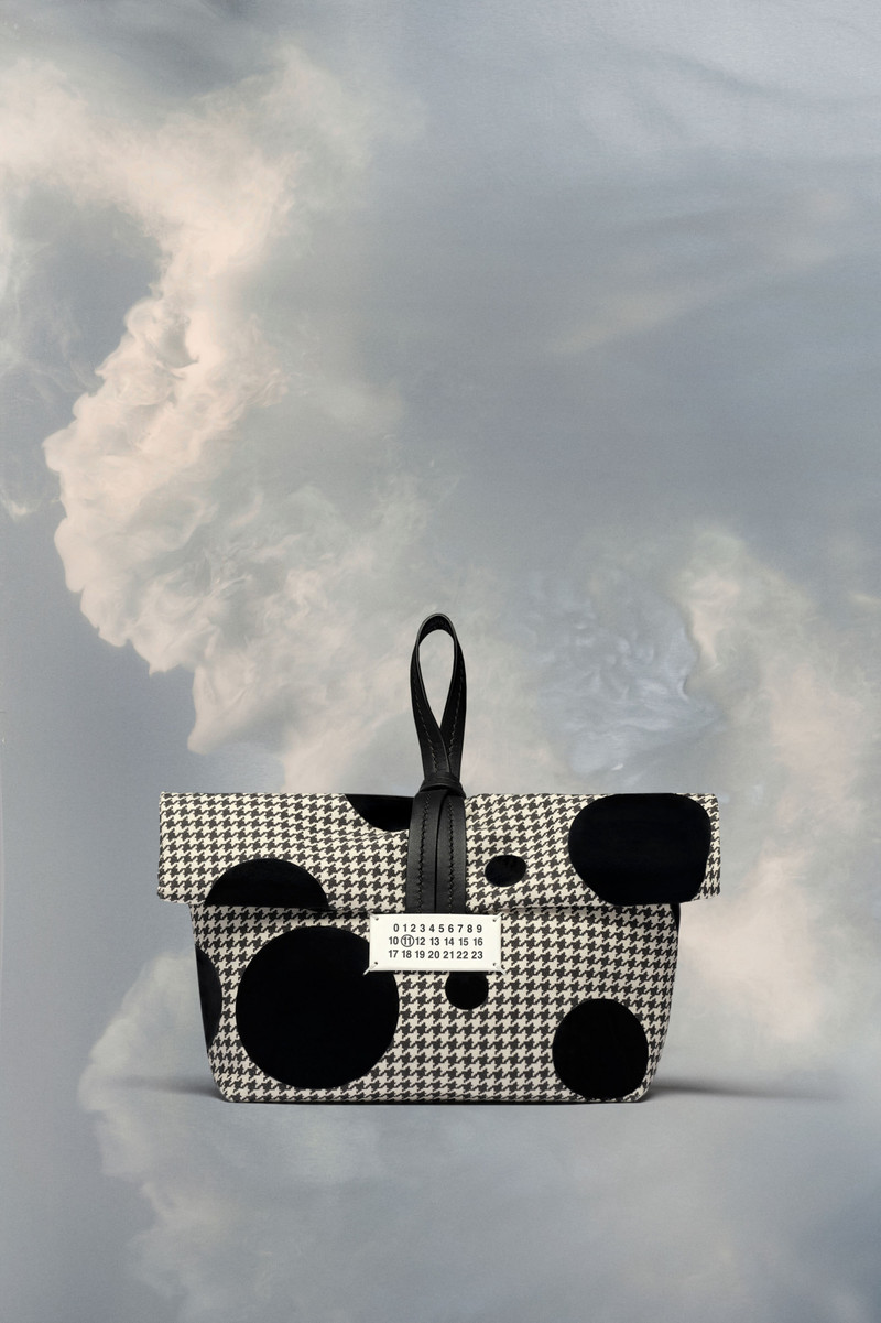 Dots clutch - 1