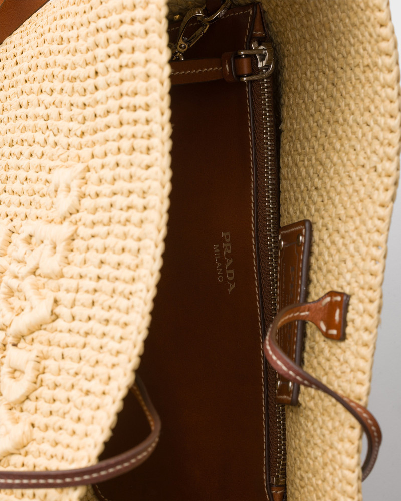 Small crochet and leather bucket bag 5