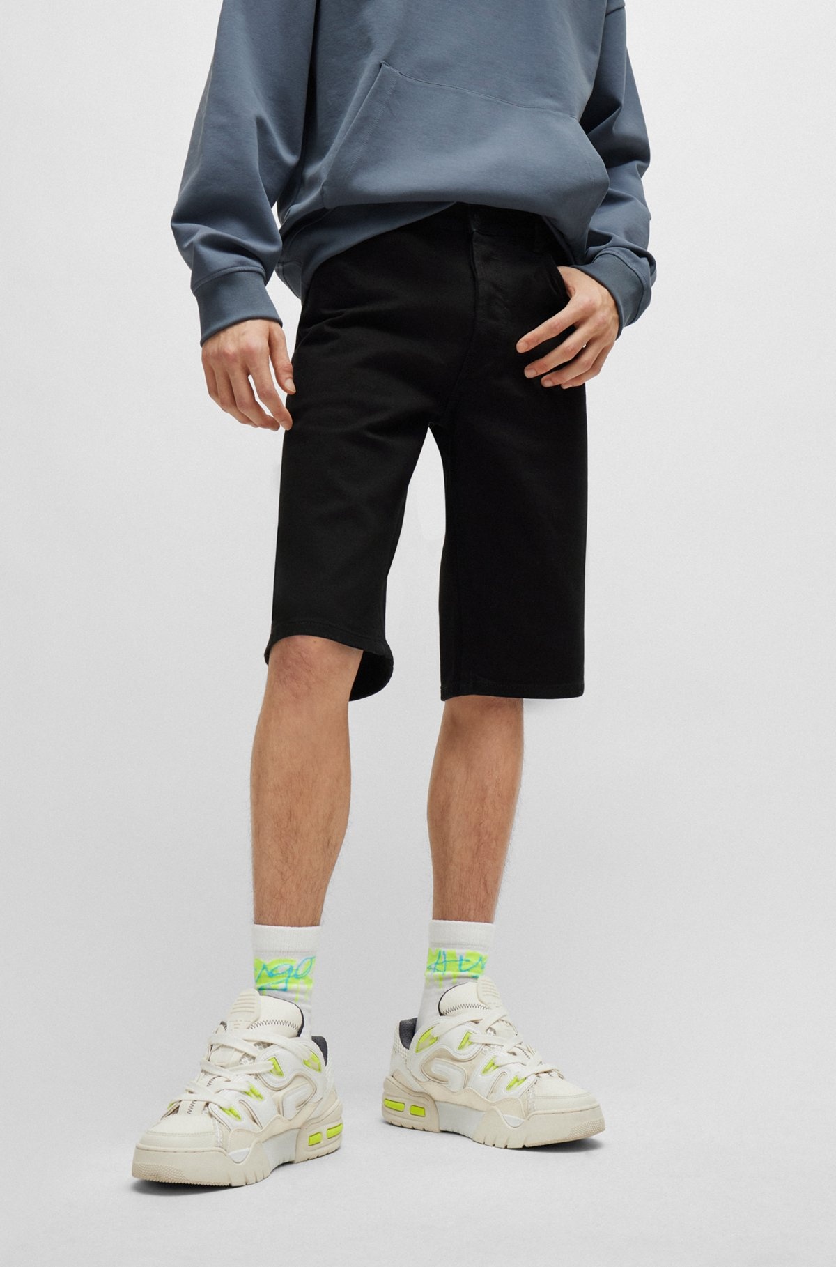 TAPERED-FIT SHORTS IN BLACK SALT-AND-PEPPER DENIM - 2