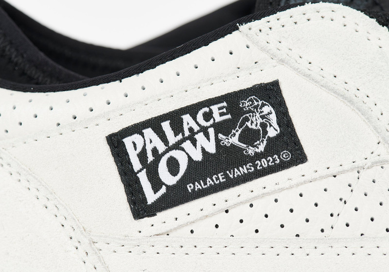 PALACE VANS LOW WHITE 6