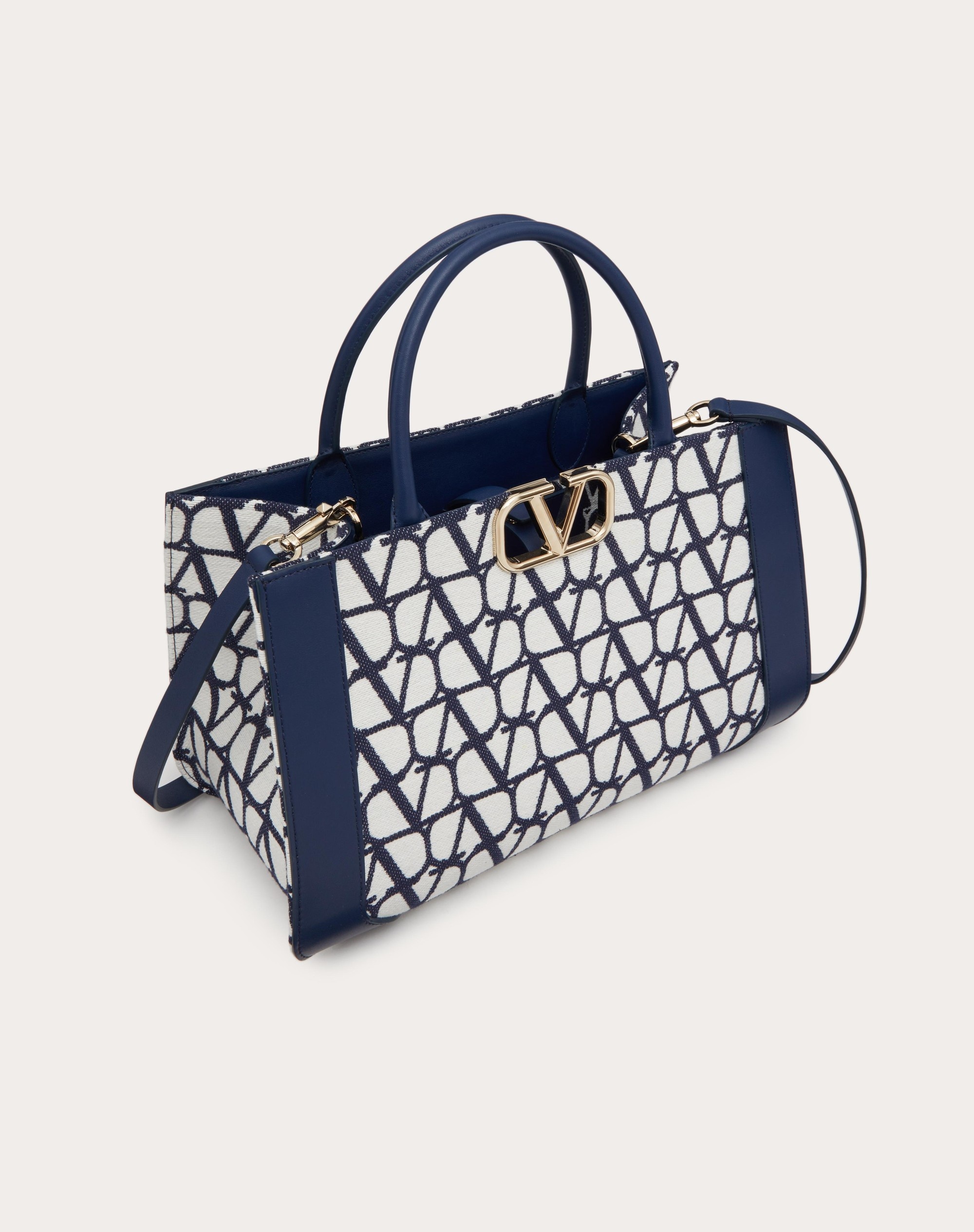 MEDIUM VLOGO SIGNATURE HANDBAG IN COTTON TOILE ICONOGRAPHE - 6
