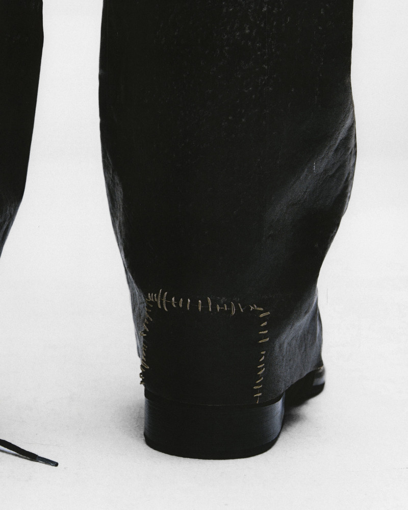 CRUST REPAIRED LEATHER FLARE JEANS 6