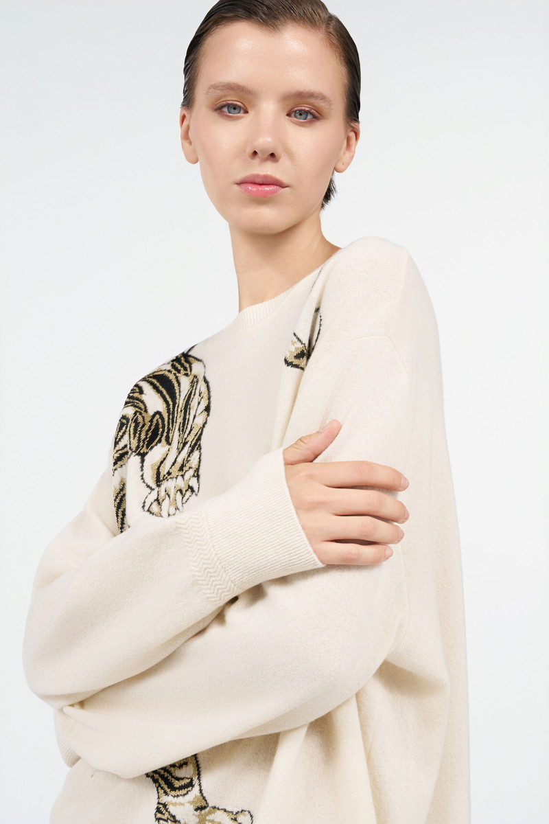 Wool Sweater with Tiger Motif 6