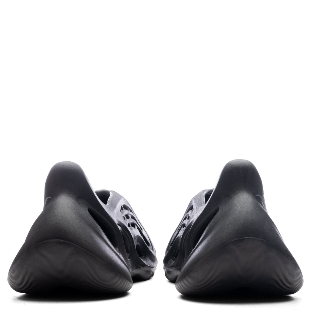 YEEZY FOAM RNR - ONYX - 4