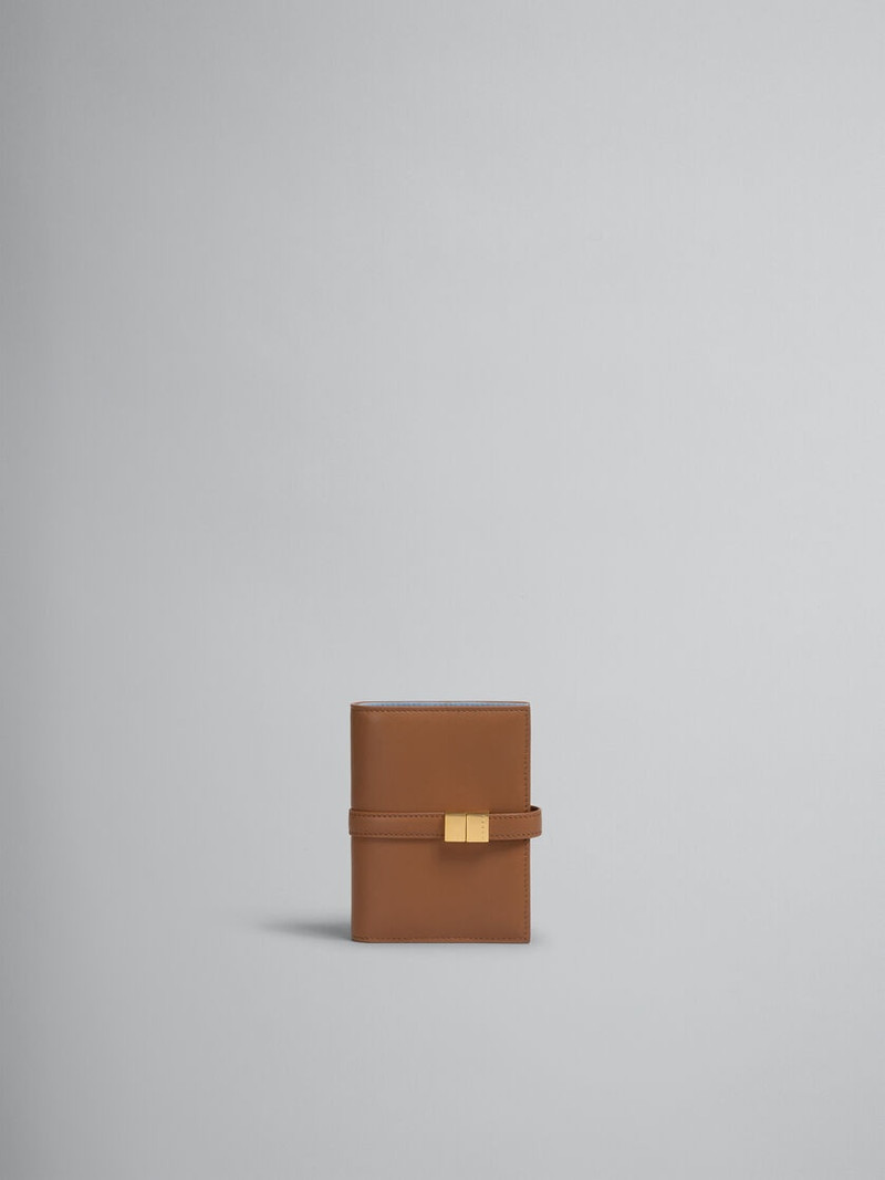 BROWN LEATHER BIFOLD PRISMA WALLET 1