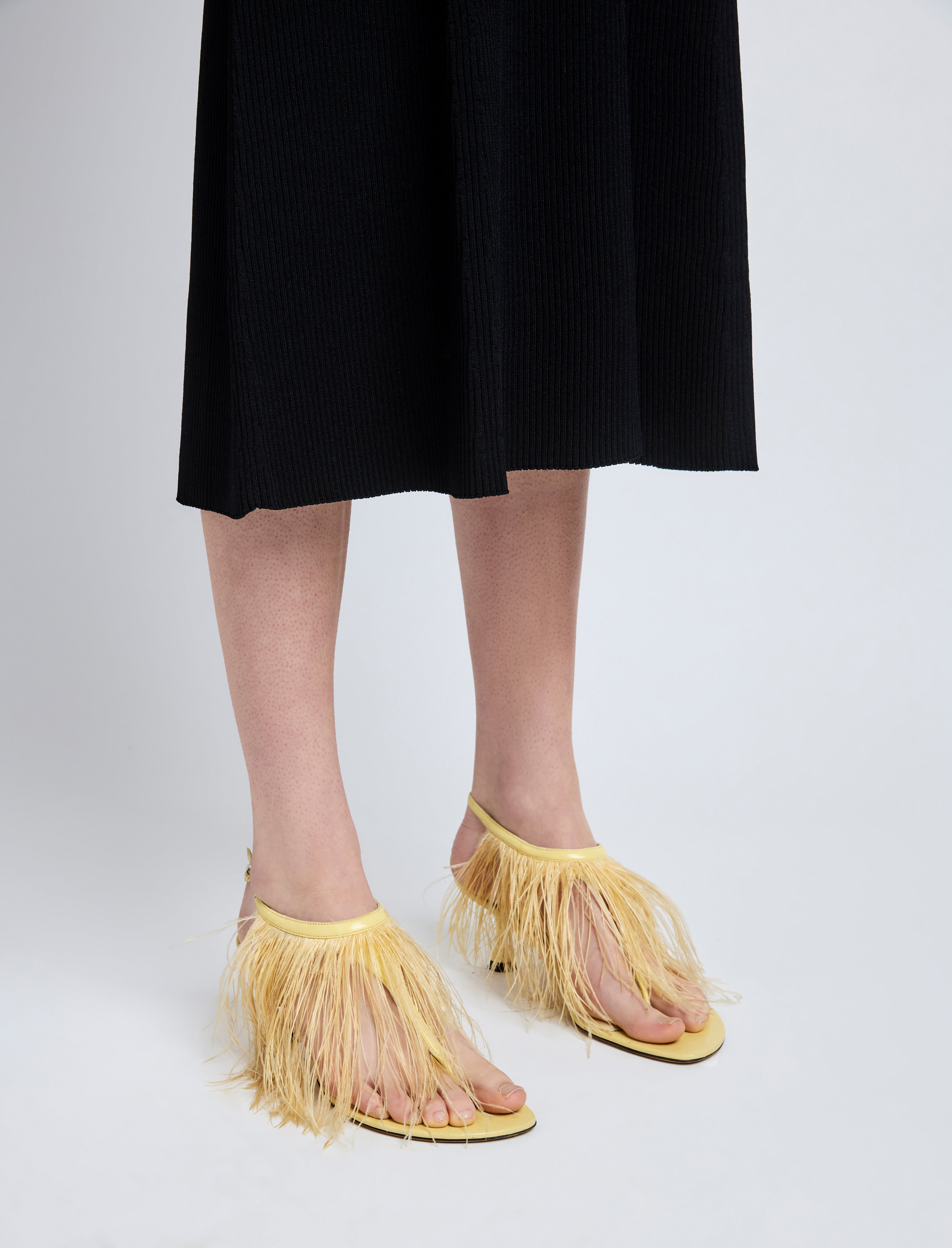 Tee Thong Feather Sandals in Slick Nappa - 5