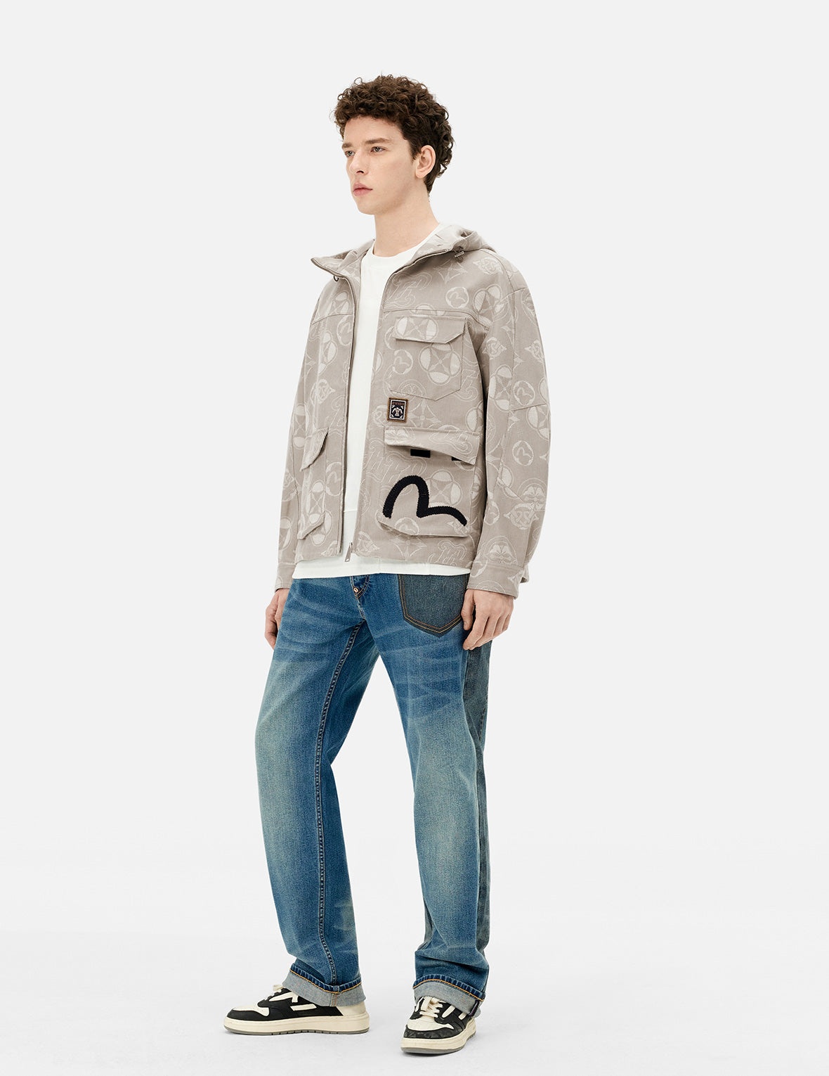 Allover Kamon and Seagull Jacquard Relax Fit Hooded Jacket - 3