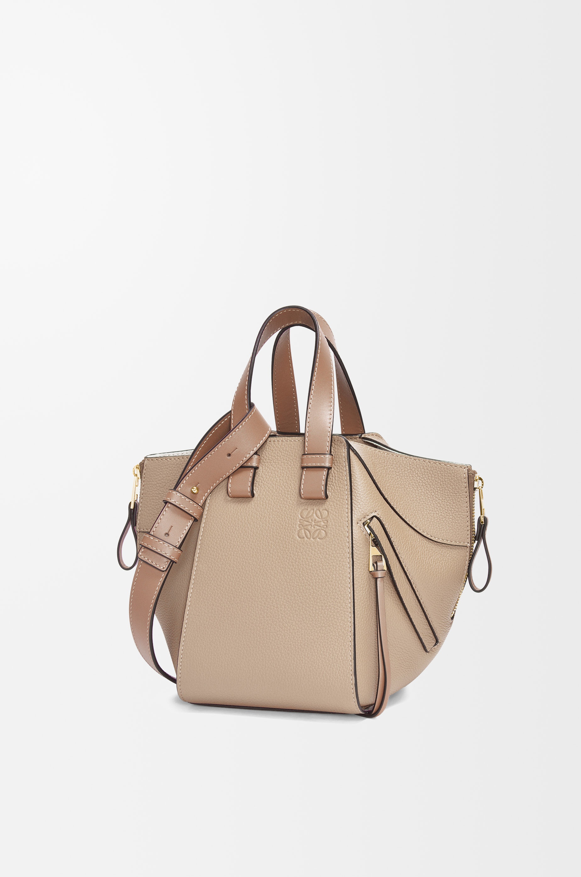 Compact Hammock bag in soft grained calfskin - 4