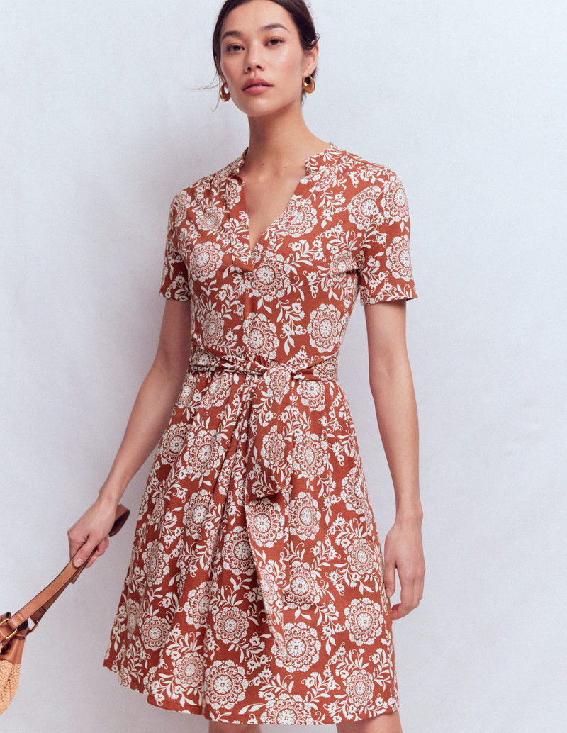 BODEN Daisy Flippy Jersey Dress-Brown, Decorative Blossom outlook