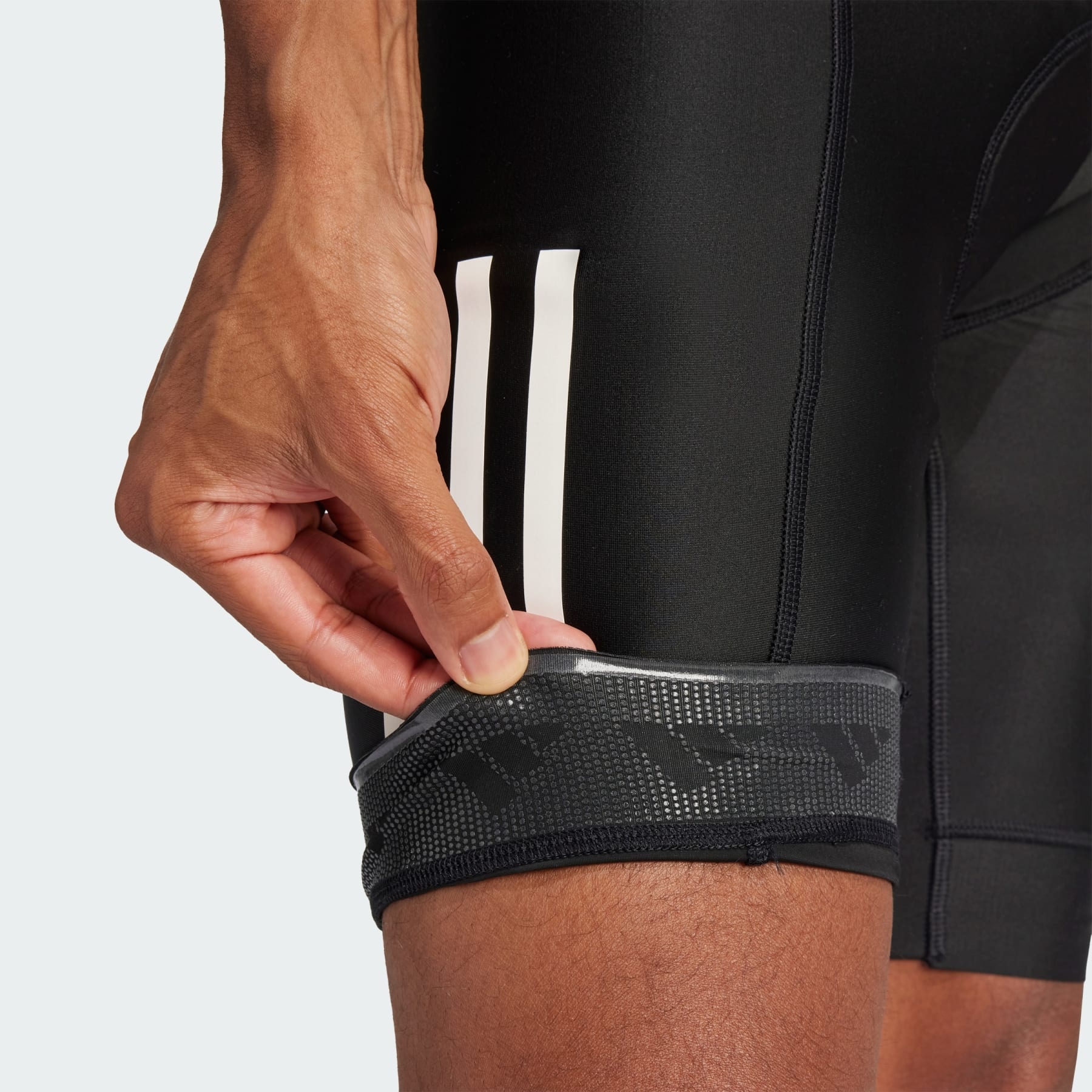 Essentials 3-Stripes Padded Cycling Shorts - 7