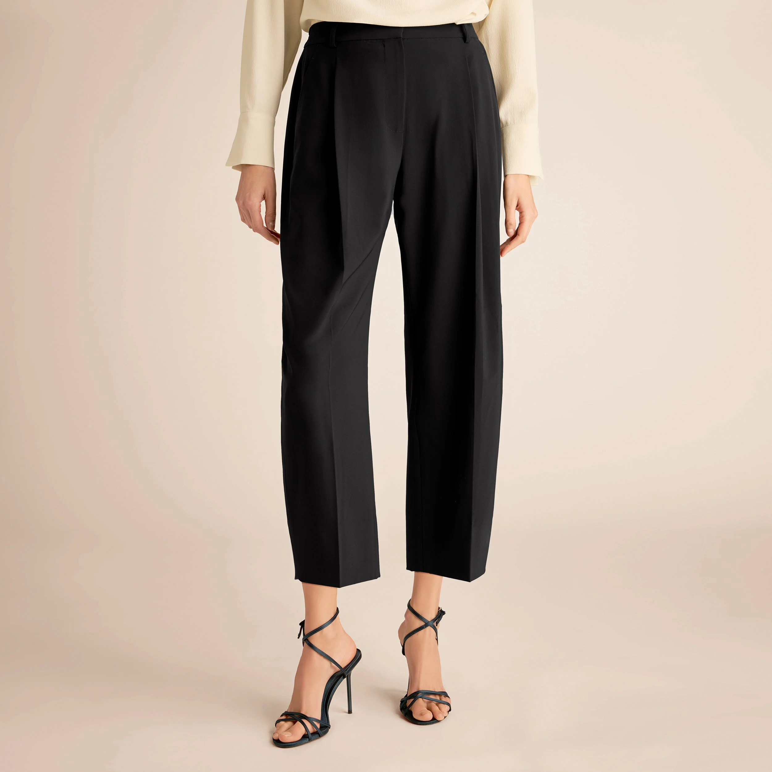 Bala Barrel Pant - OrigamiTech - 1
