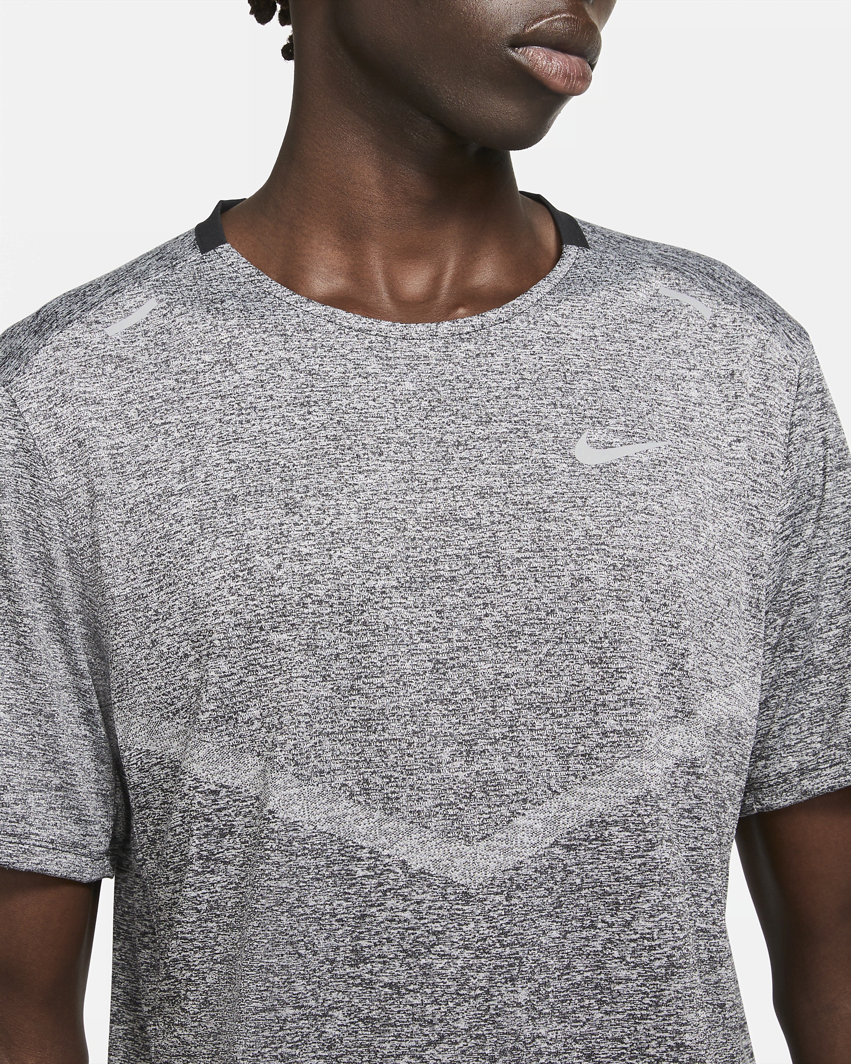 Nike Rise 365 Men's Dri-FIT Short-Sleeve Running Top - 3