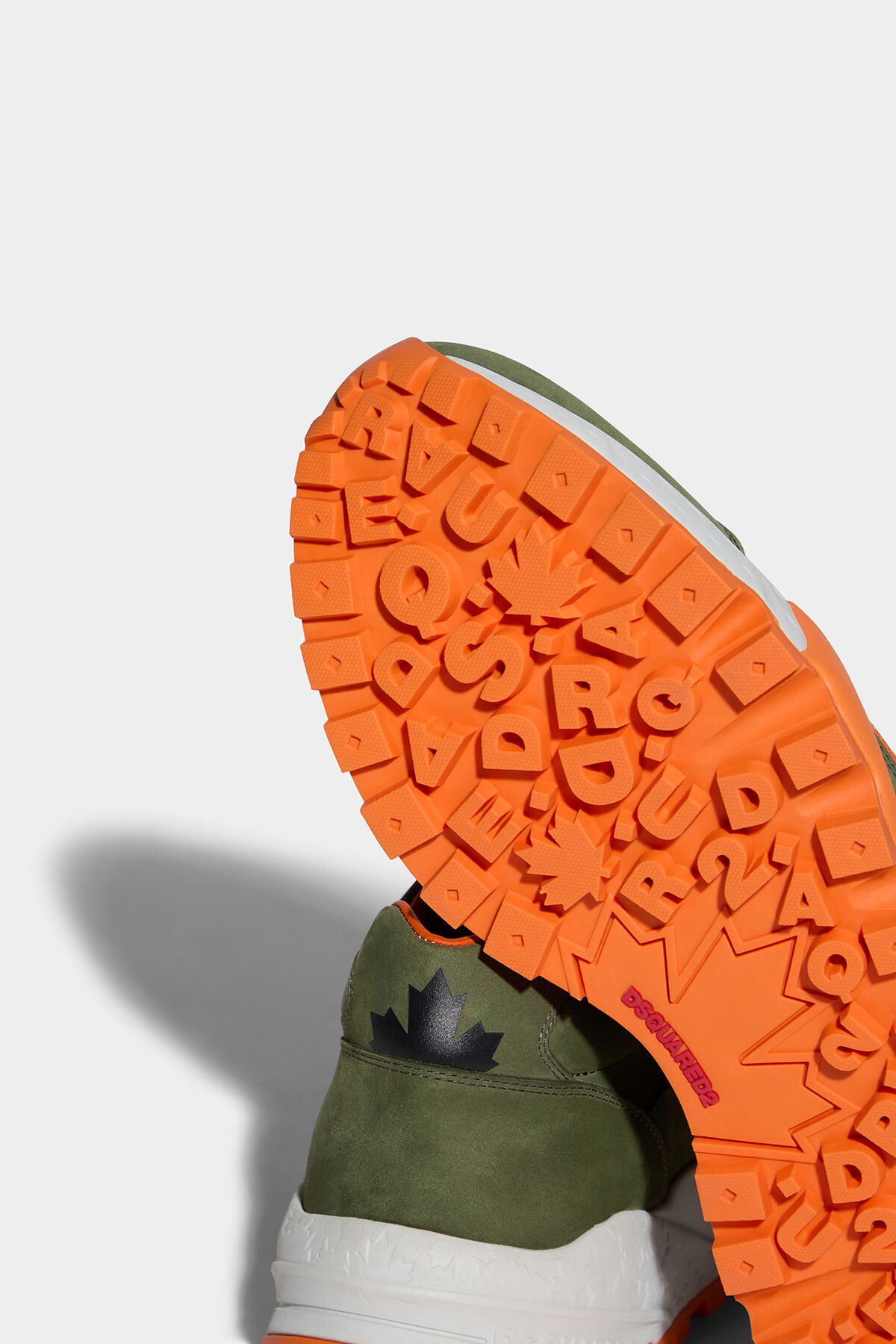 FREE SNEAKERS - 5