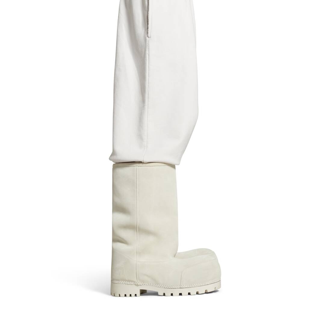Women's Alaska Fur High Boot in White - 9