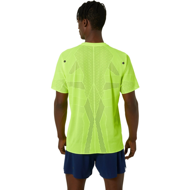 Asics METARUN SHORT SLEEVE TOP outlook