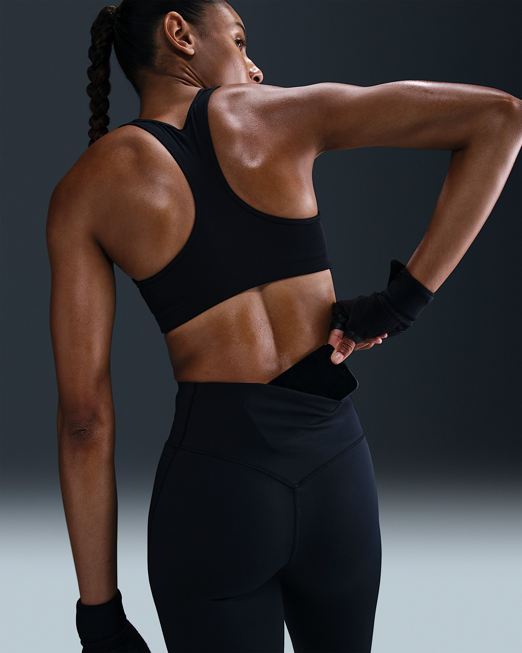 Nike Universa Women's Medium-Support High-Waisted Full-Length Leggings with Pockets - 6