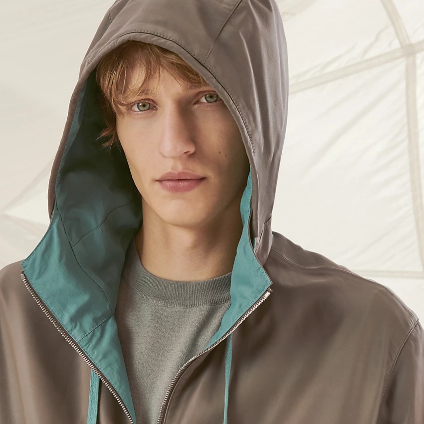 Reversible hooded sweater - 4