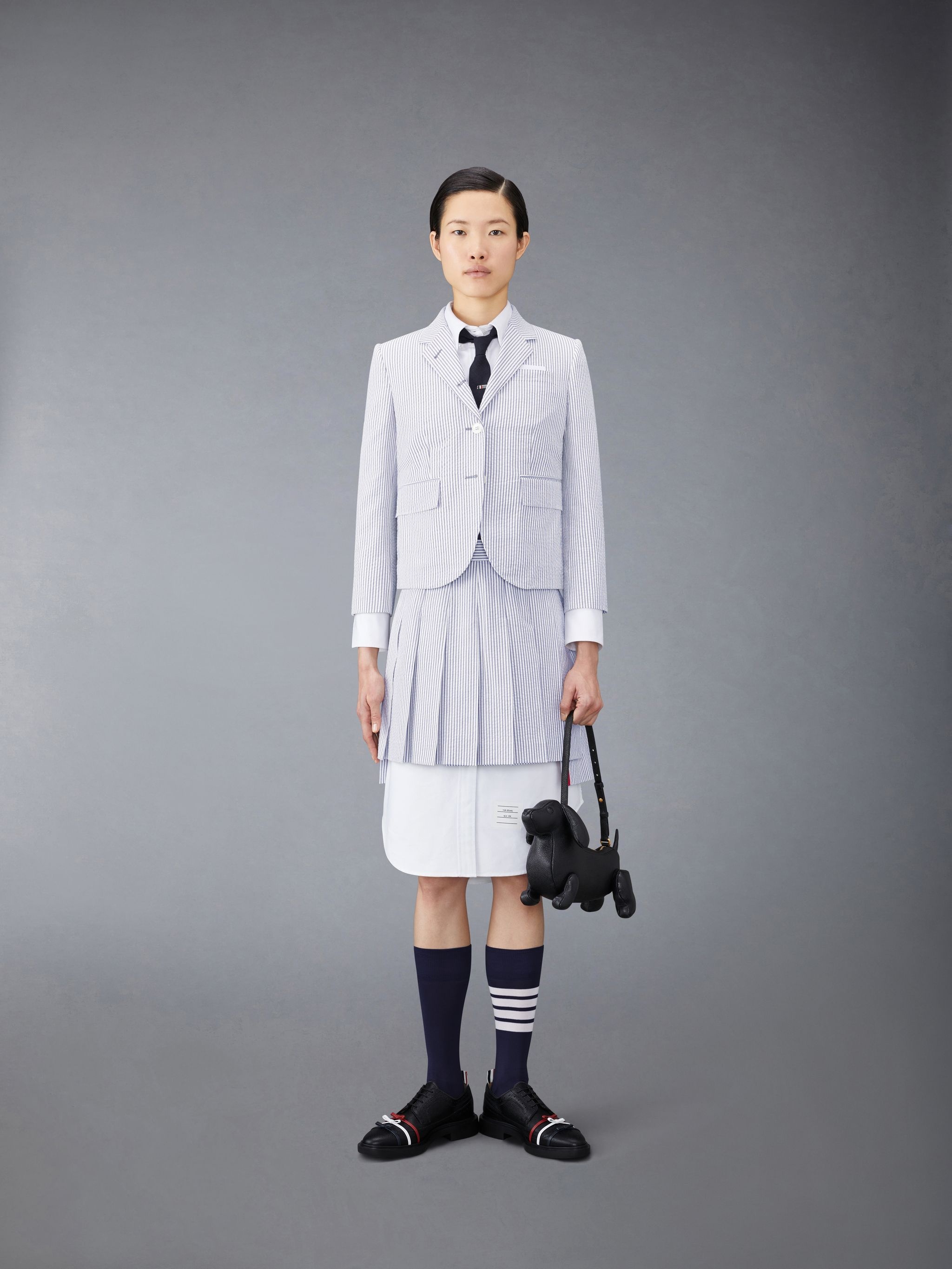 【送料&関税込】Thom Browne Thigh Length Dropped Back Pleate THOM BROWNE - Women Thigh Length Dropped Back Pleated Skirt