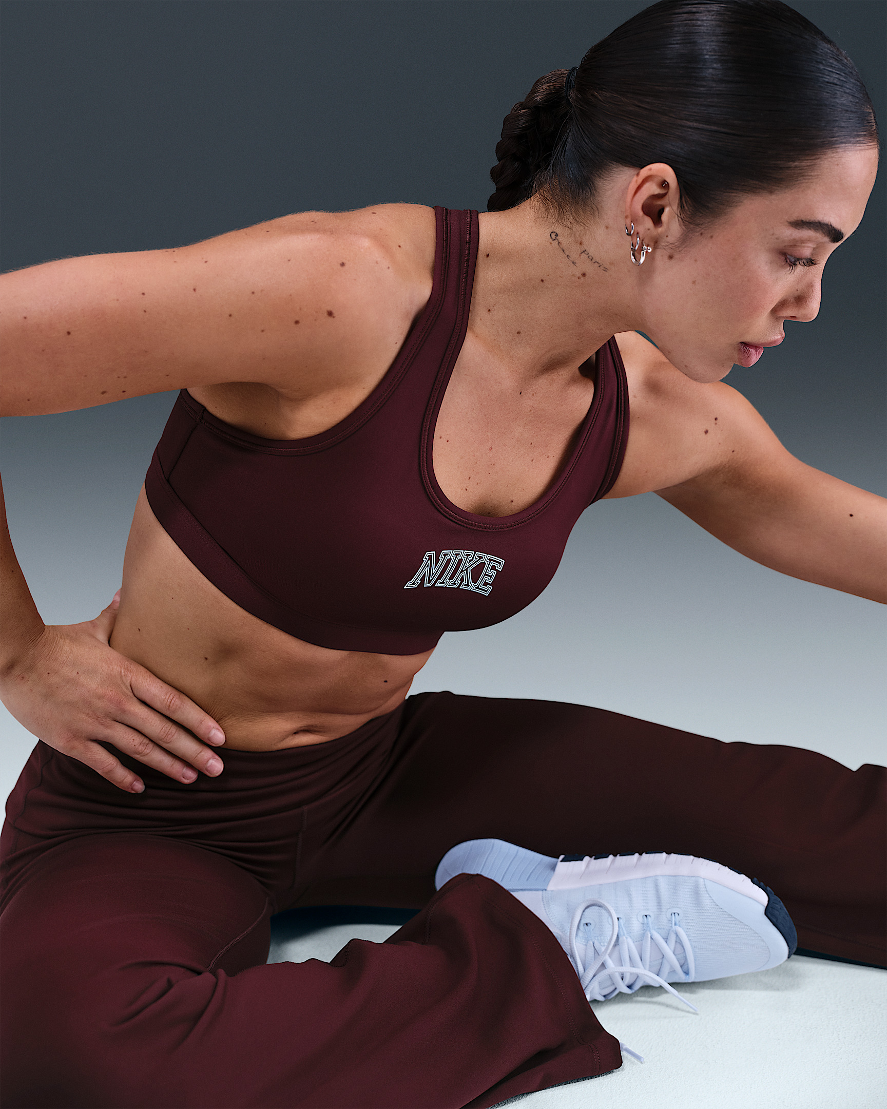 Nike Swoosh Medium Support Women's Padded Sports Bra - 3