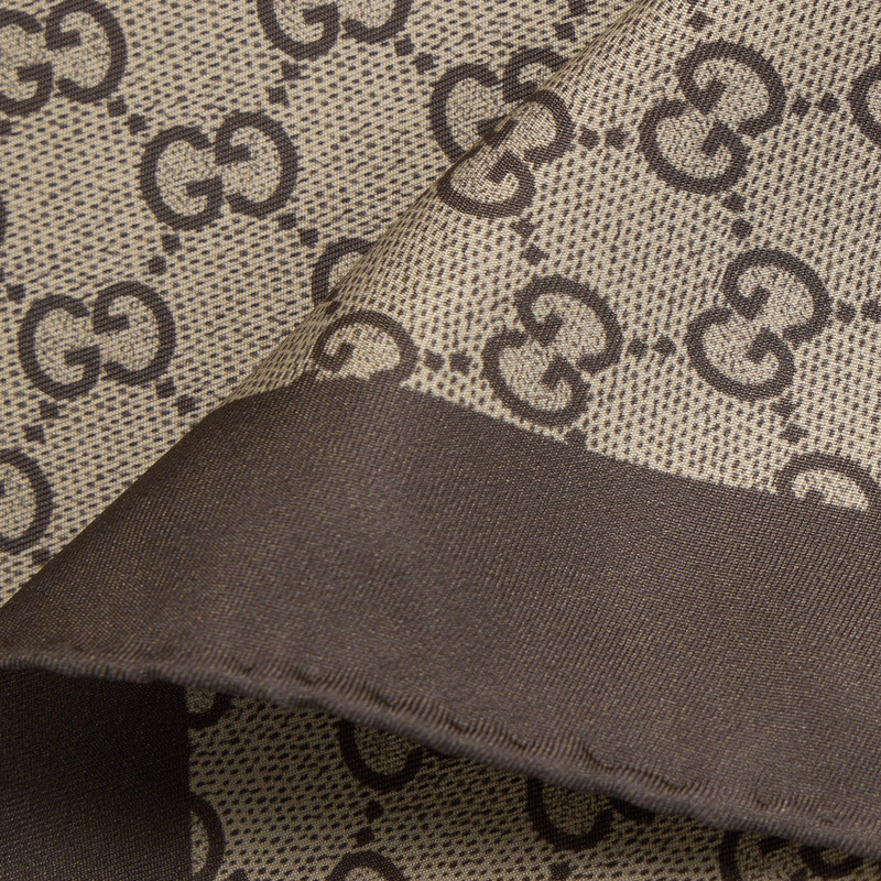 GUCCI Printed silk twill diamond scarf outlook