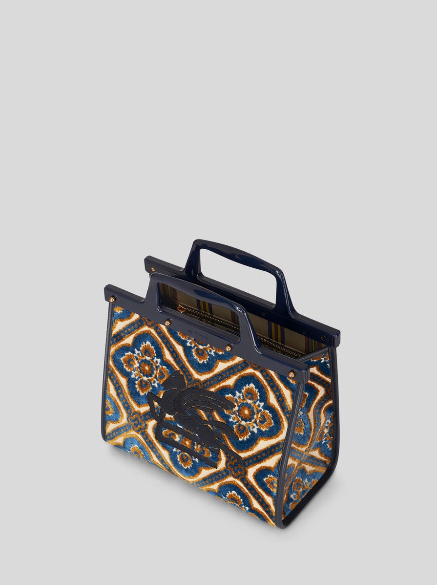 SMALL JACQUARD LOVE TROTTER BAG - 4