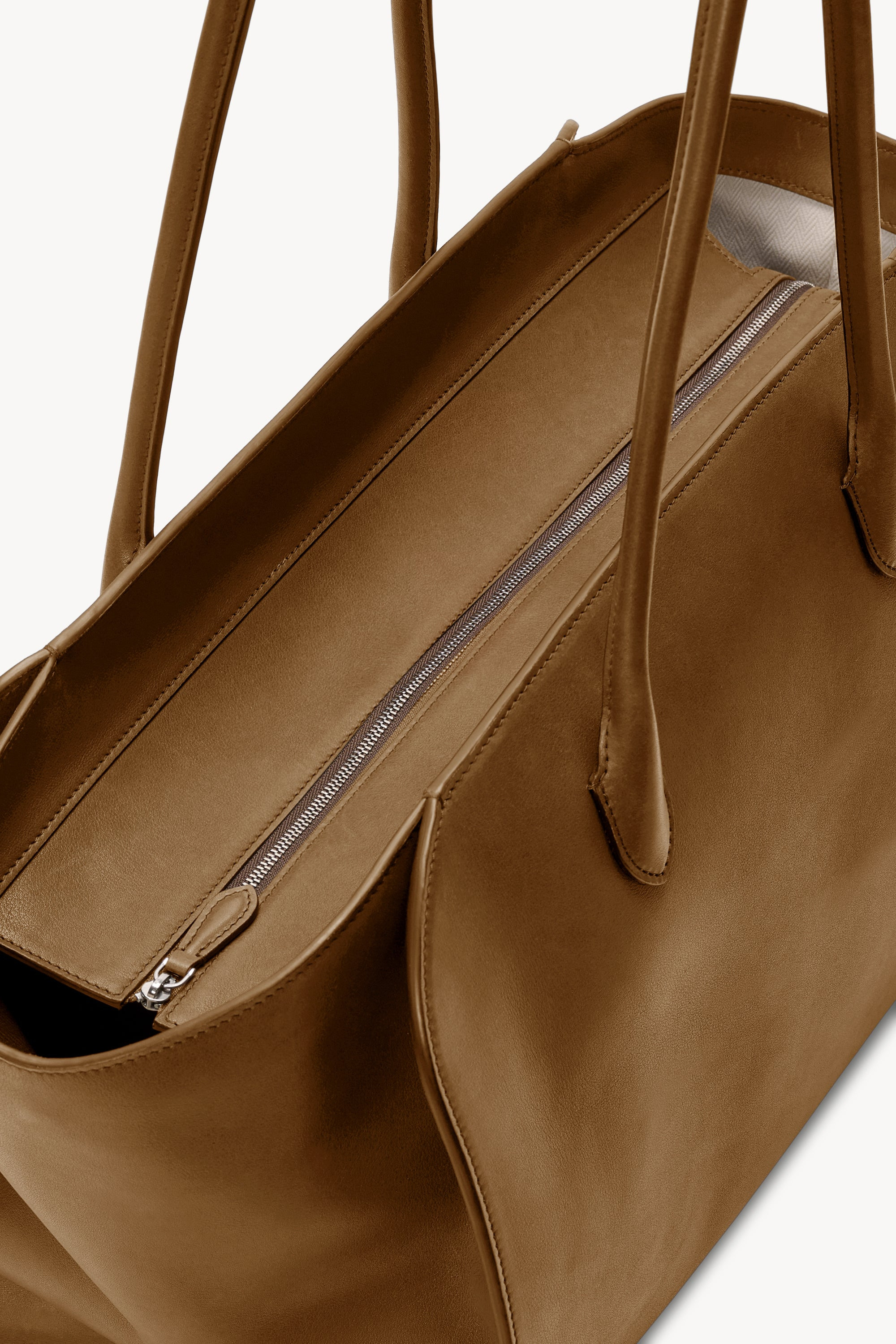 Marlo 17 Bag in Leather - 4