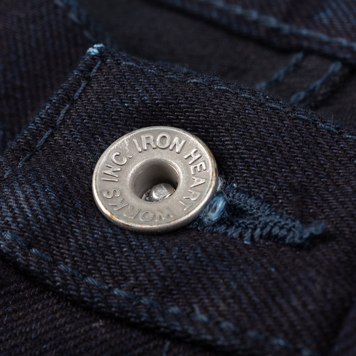 IH-666S-142ib 14oz Selvedge Denim Slim Straight Cut Jeans - Indigo/Black - 10