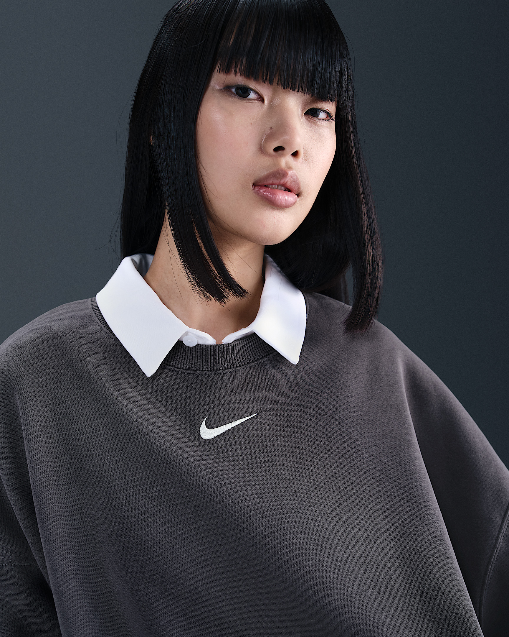 Nike Sportswear Phoenix Fleece Women's Over-Oversized Crew-Neck Sweatshirt - 3