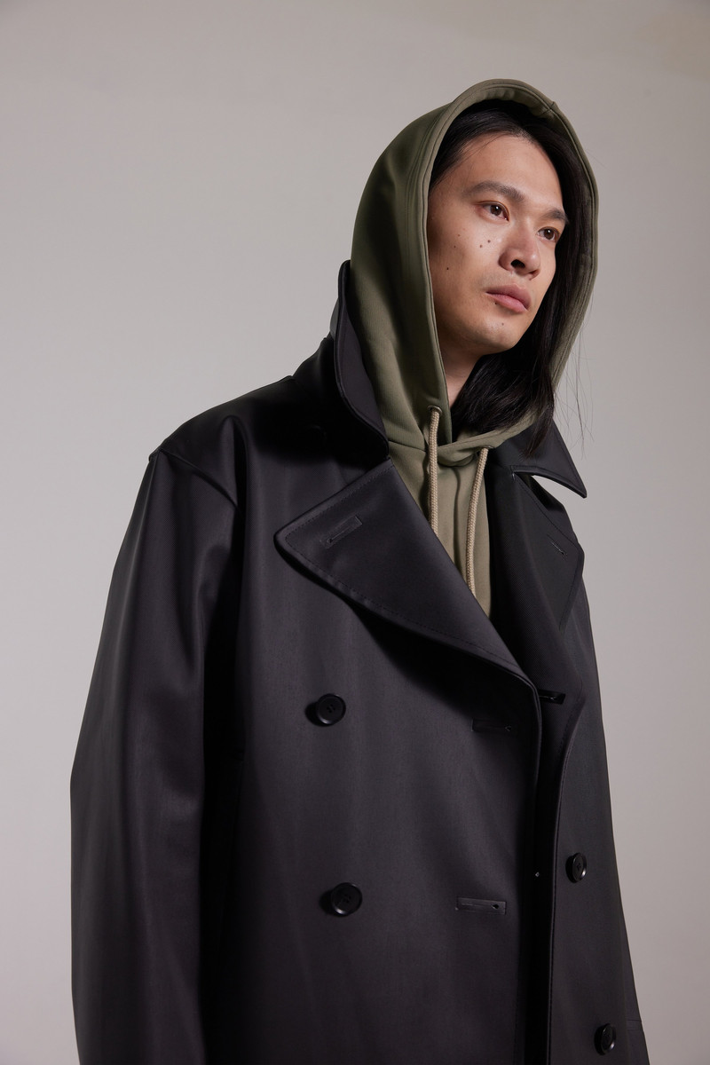 Stutterheim Tranholmen Double Breasted Raincoat Black outlook