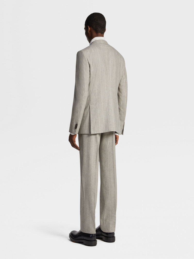 ZEGNA LIGHT TAUPE AND IVORY 14MILMIL14 WOOL BLEND SUIT outlook