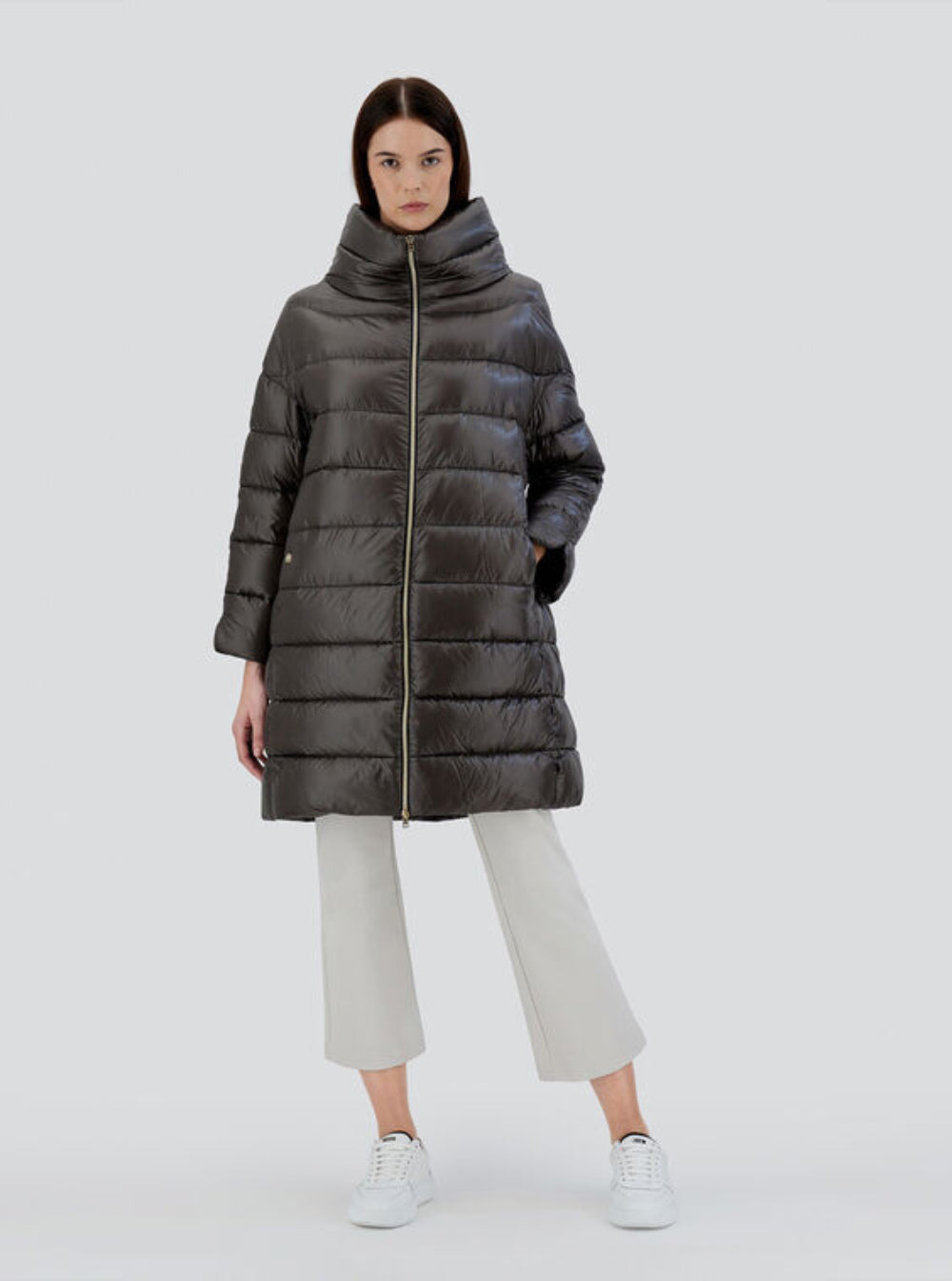 Herno Women 'Matilde' Grey Down Jacket With Mock Neck And Two Front Welt Pockets With Button In Tech - 4