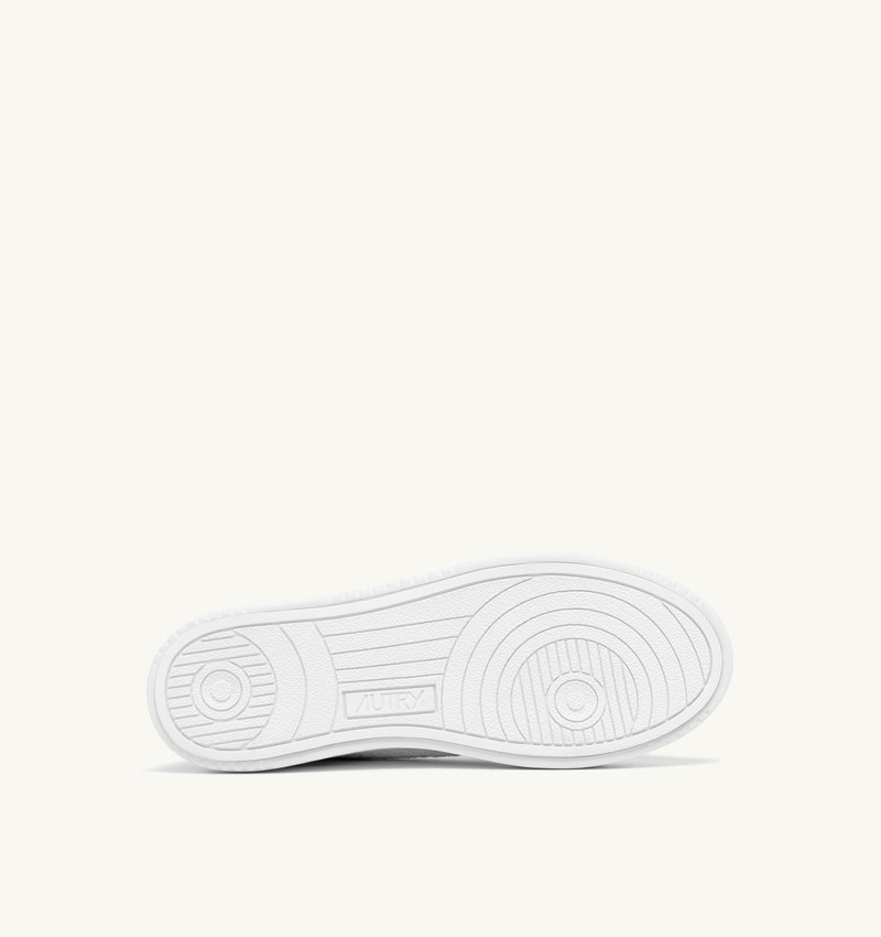 MEDALIST EASEKNIT LOW SNEAKERS IN WHITE FABRIC 4