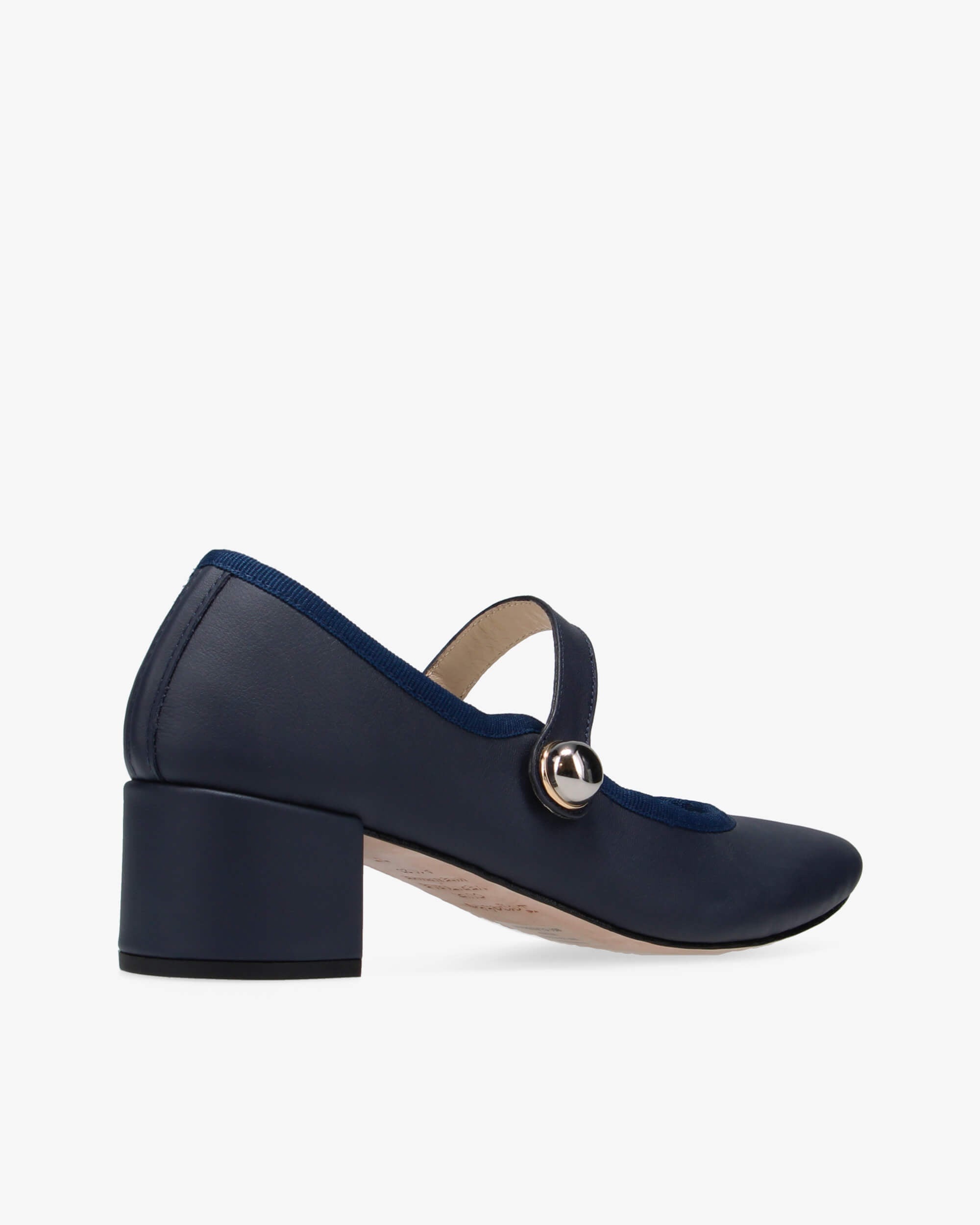 FABIENNE MARY JANES - 4
