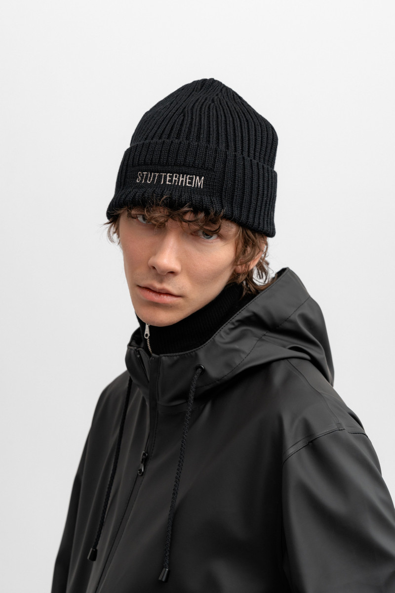 Stutterheim Logo Beanie Black outlook