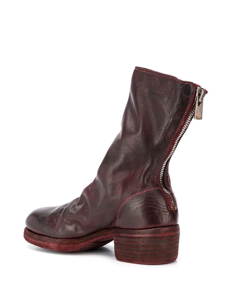 worn effect boots 3