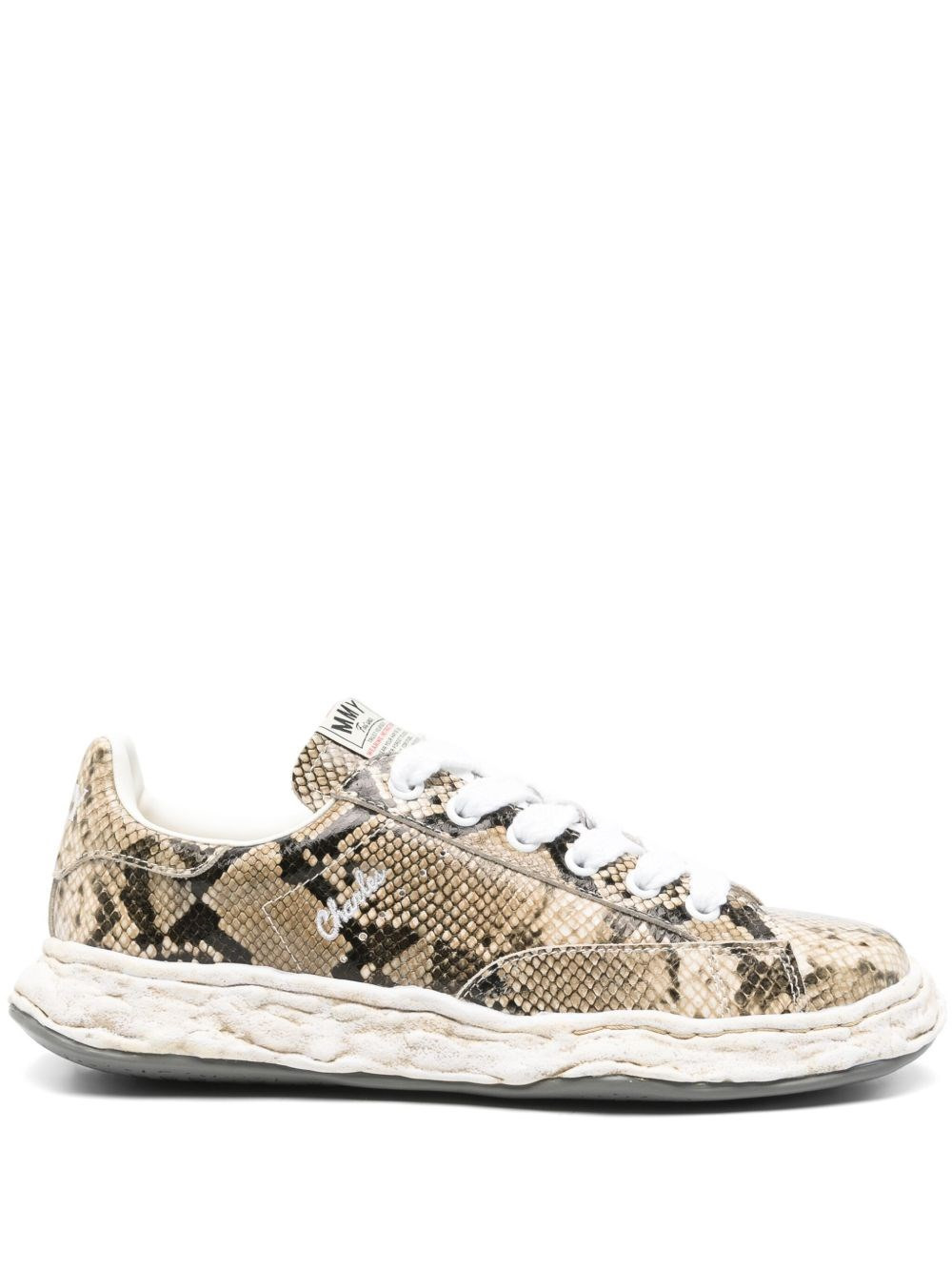 Sneaker with logo - 6
