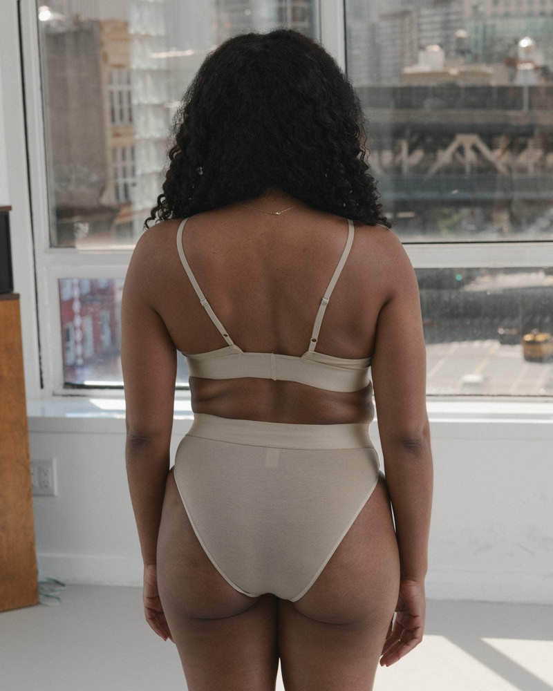 BASERANGE Triangle Bra - Bamboo Lyocell outlook