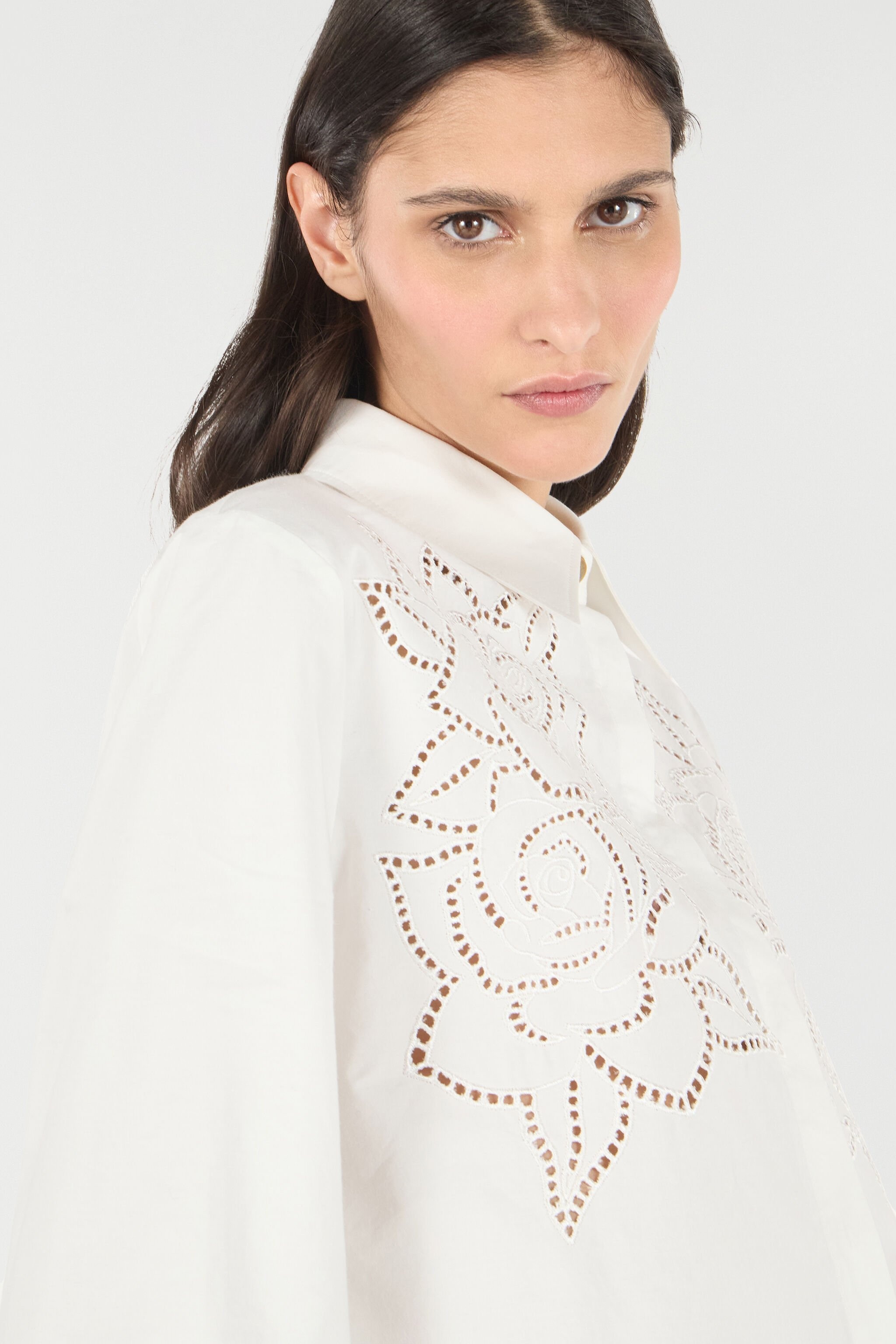 Shirt With Perforated Rose Motif - 7