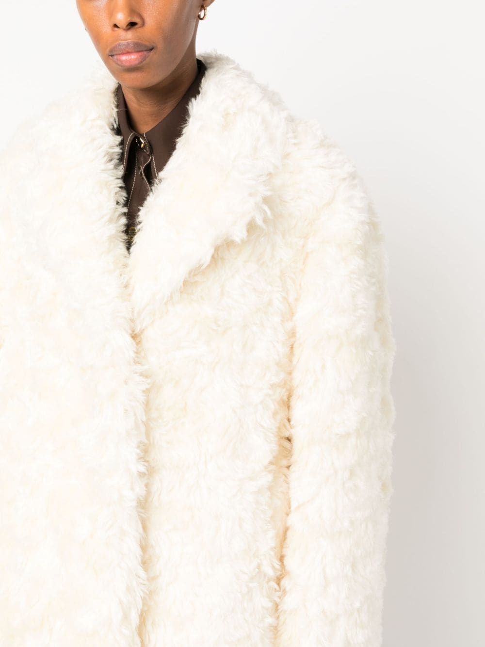 notched-lapels faux-fur coat - 5