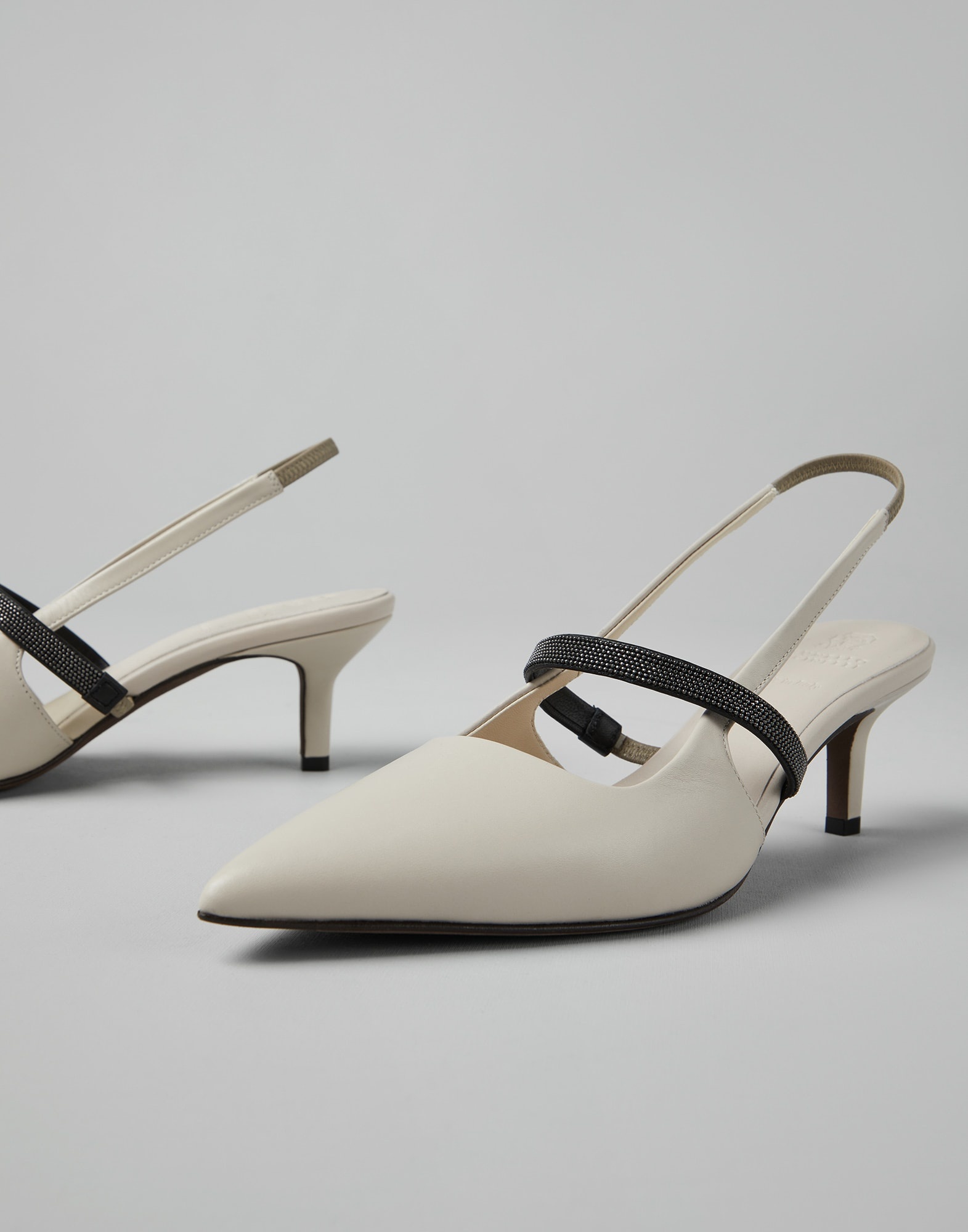Nappa leather city heels with shiny strap - 3