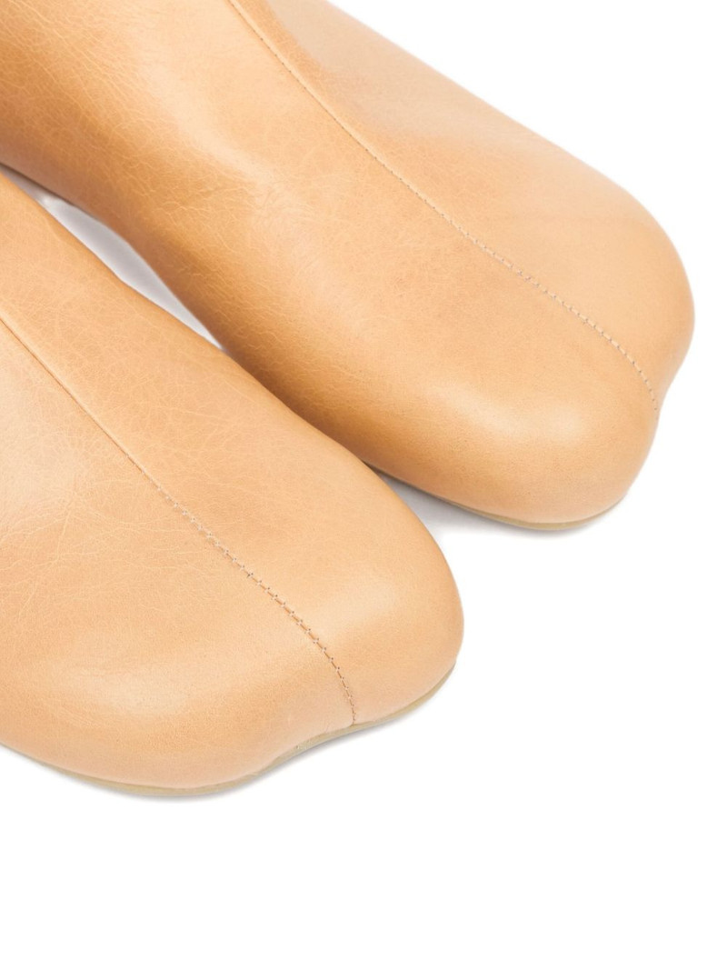 leather slippers 5