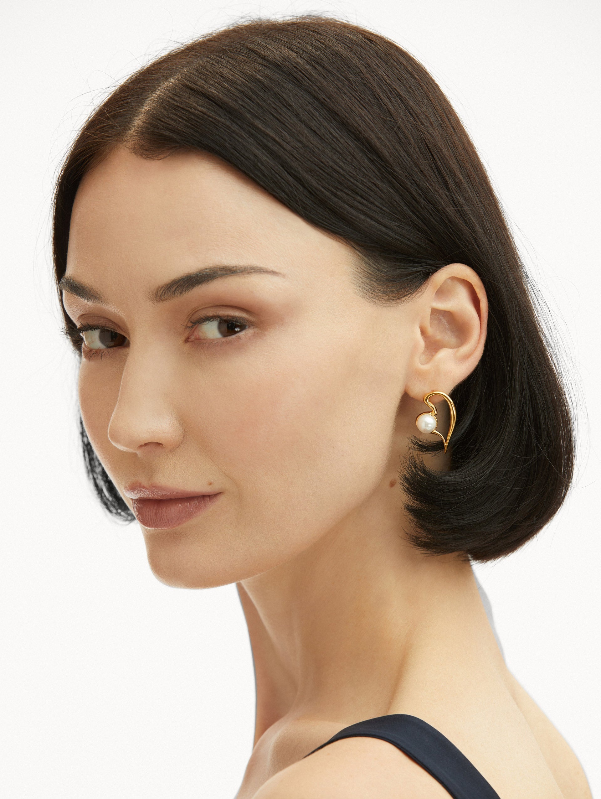 SMALL PEARL HEART EARRINGS - 2