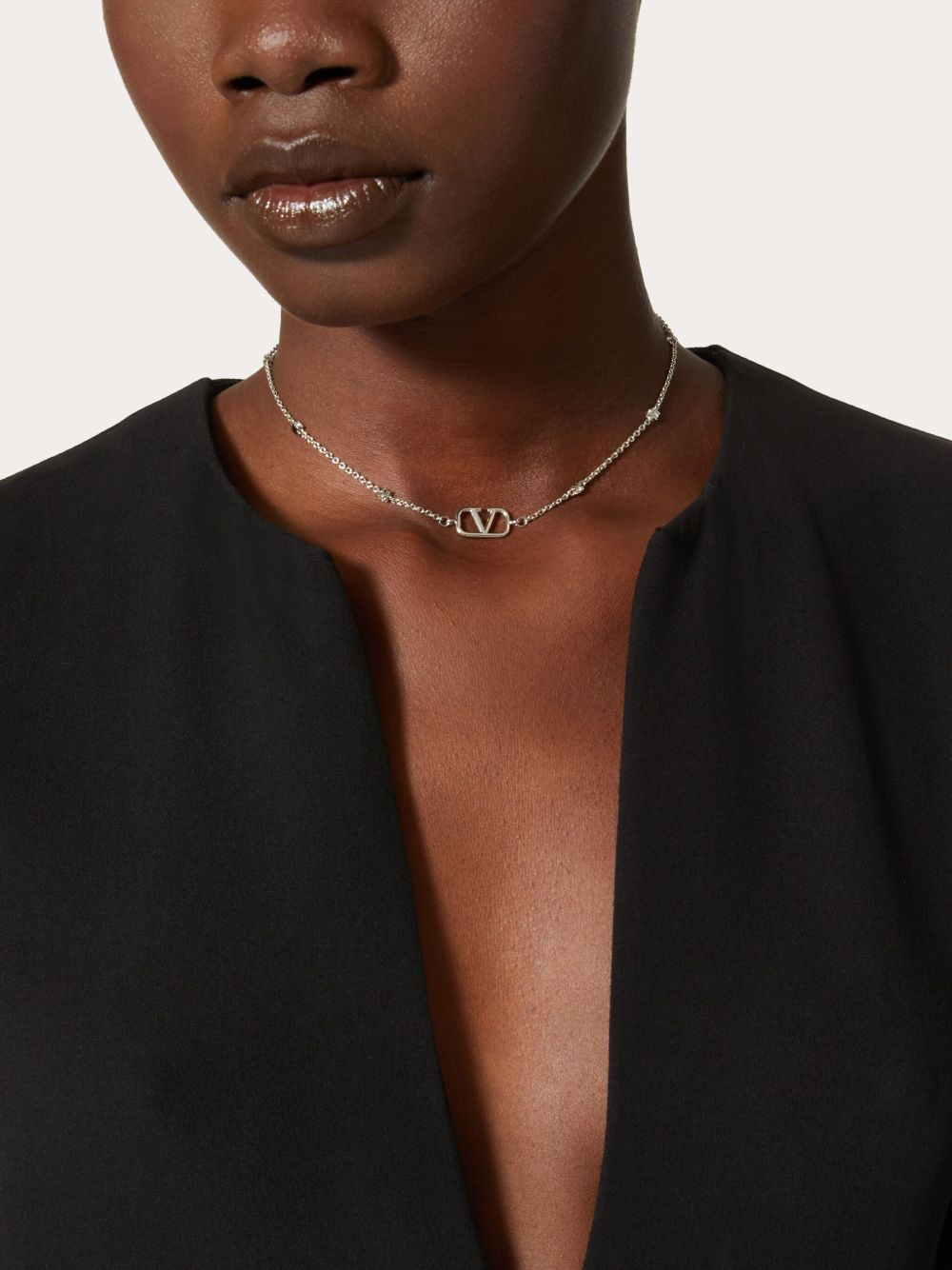 VLogo Signature crystal-embellished necklace - 5