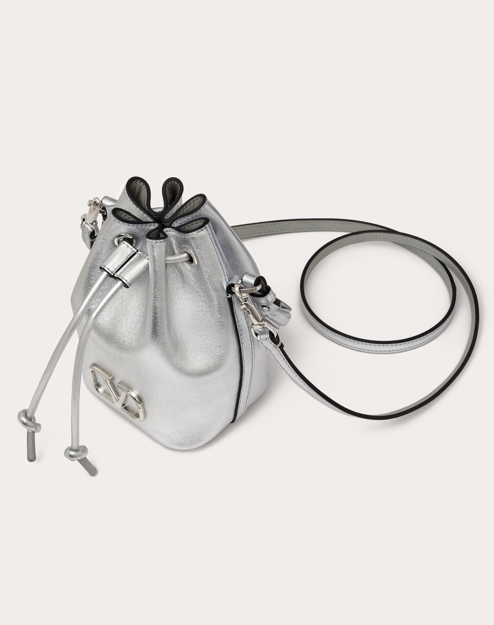 MINI VLOGO SIGNATURE BUCKET BAG IN METALLIC NAPPA LEATHER - 5